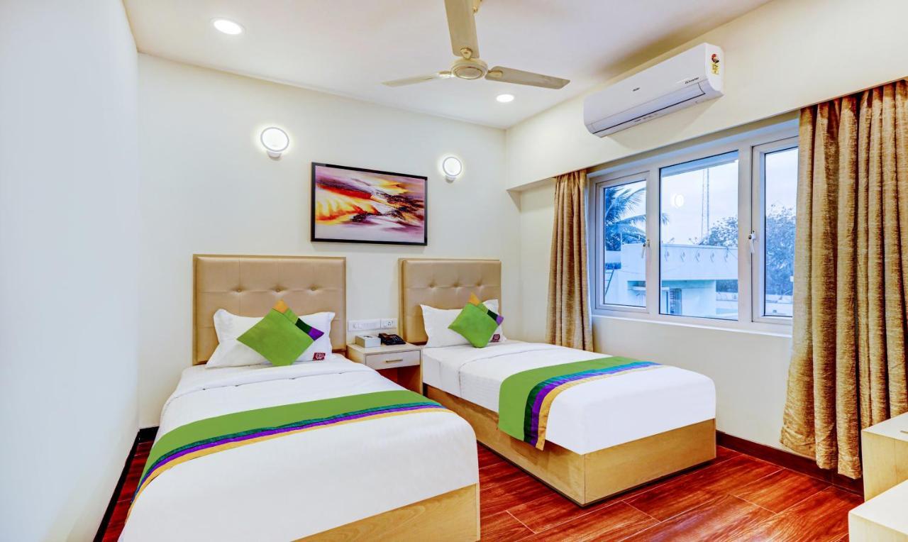 Treebo Galaxy Suites Mathikere Bangalore Exteriör bild