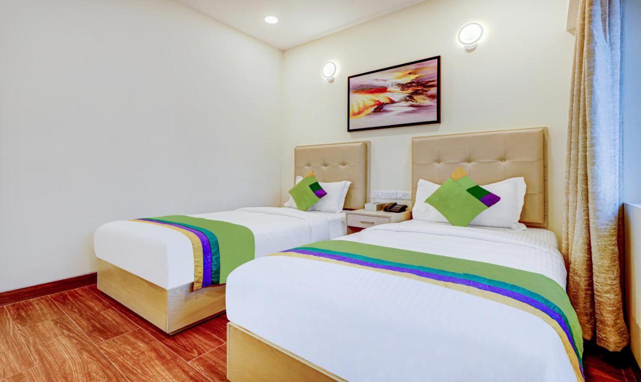 Treebo Galaxy Suites Mathikere Bangalore Exteriör bild