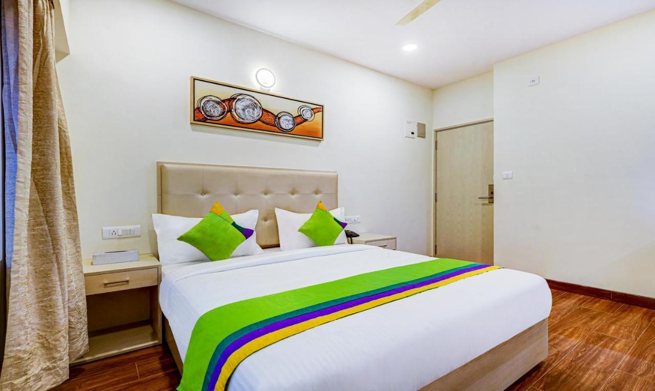 Treebo Galaxy Suites Mathikere Bangalore Exteriör bild
